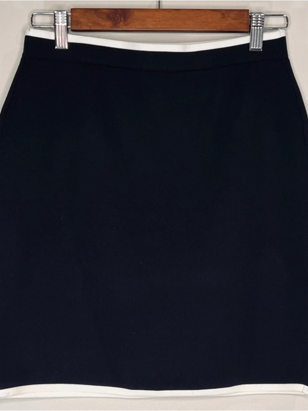 Sincerely Jules Black Knit Mini Skirt with White Trim Career Wear Womens Size L - Picture 3 of 8